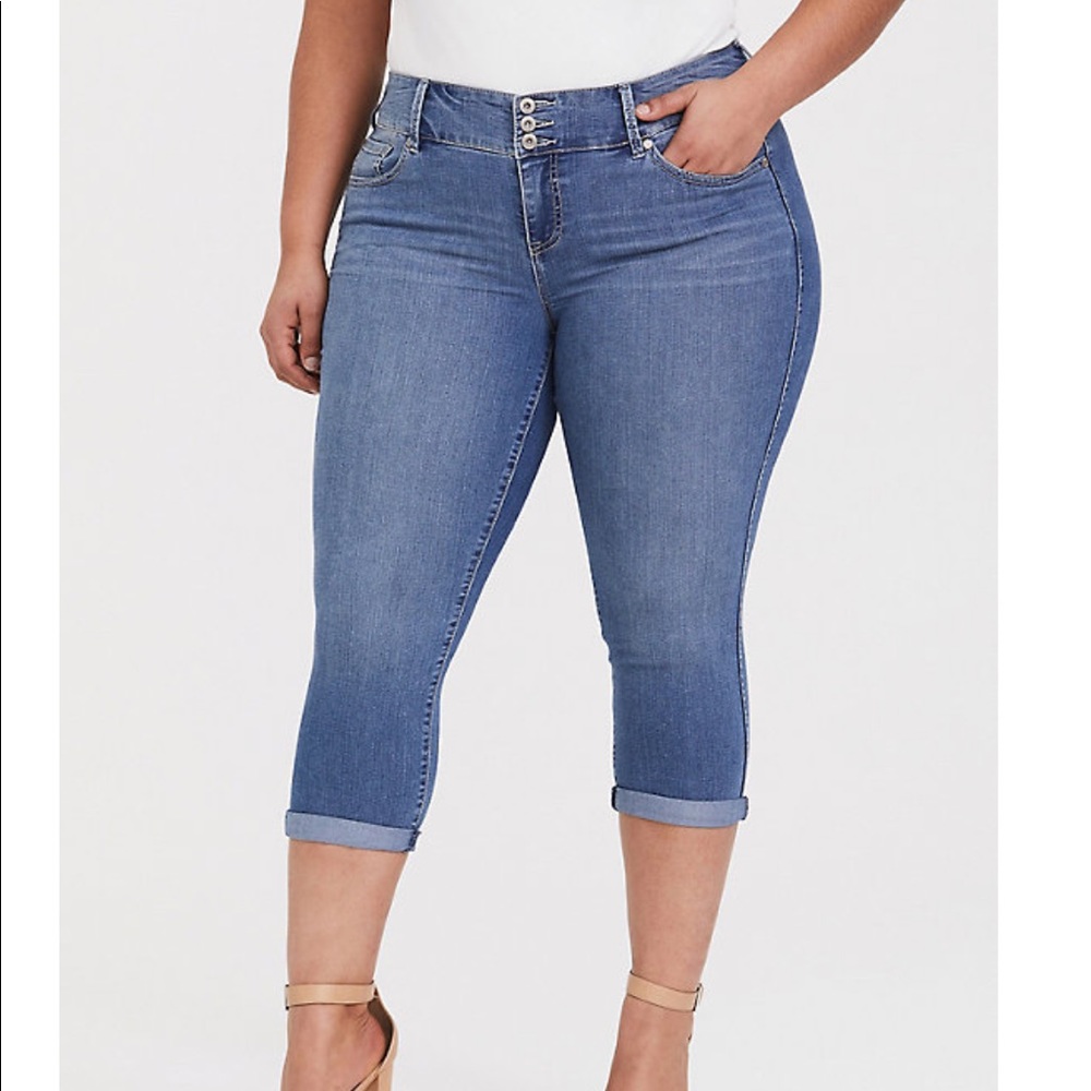 Torrid Crop Jegging